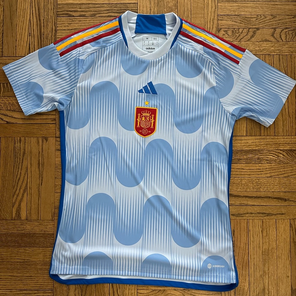 ADIDAS SPAIN 2022 AWAY JERSEY - MEN'S MEDIUM - NWT AUTHENTIC